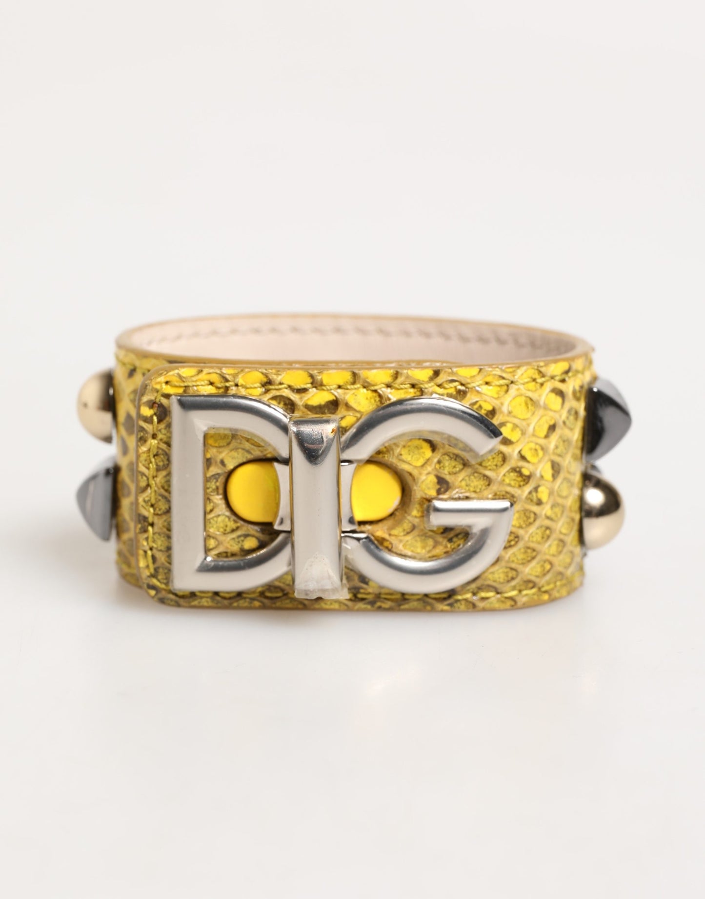 Bracciale Dolce &amp; Gabbana in pelle gialla con borchie e decorazioni