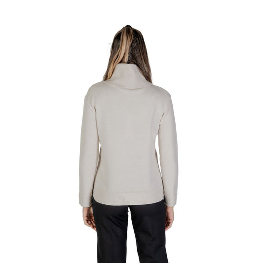 Street One Cream Viscose Turtleneck
