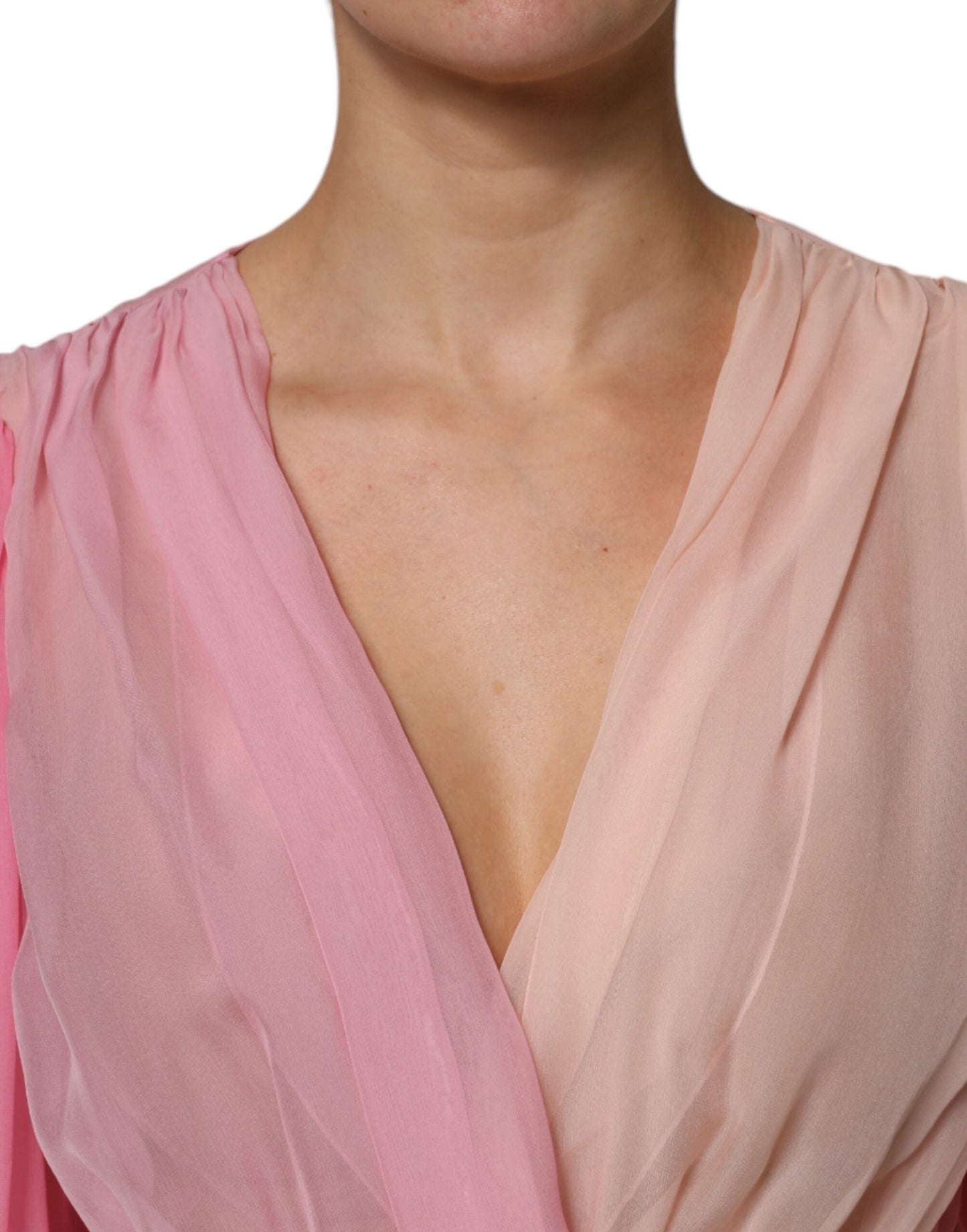Dolce &amp; Gabbana Top blusa rosa con scollo a V profondo e maniche lunghe