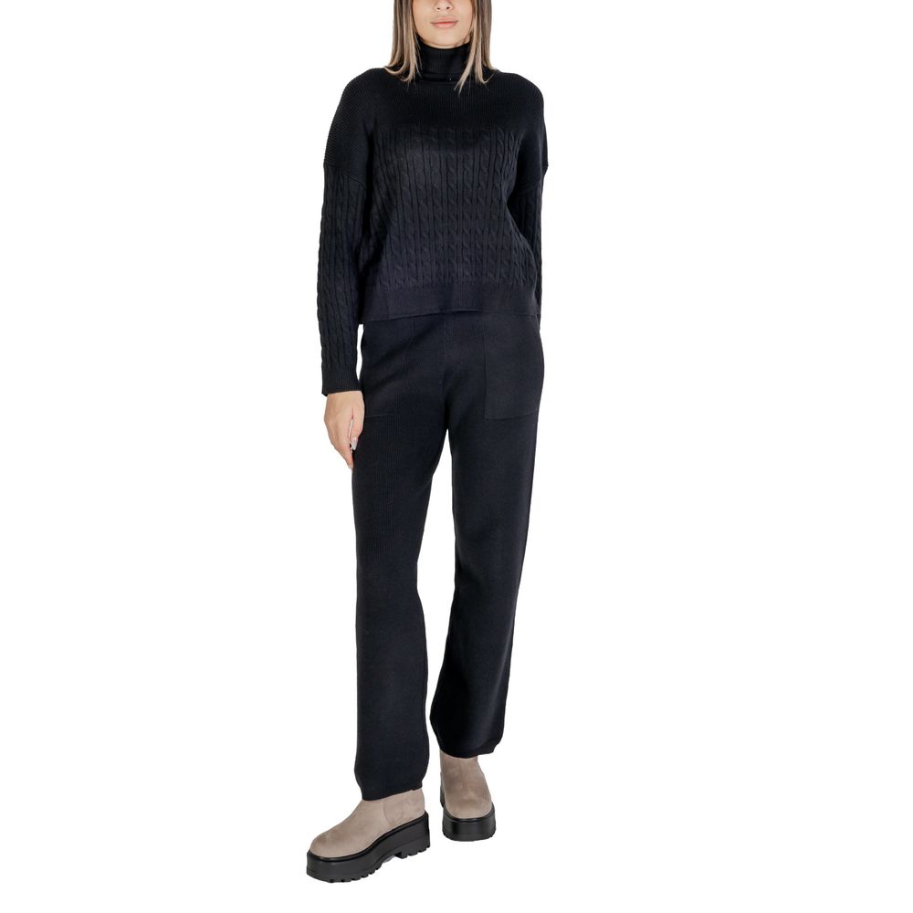 Cleré Black Viscose Turtleneck