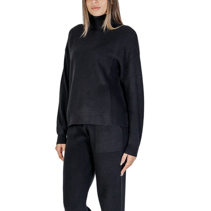 Cleré Black Viscose Turtleneck